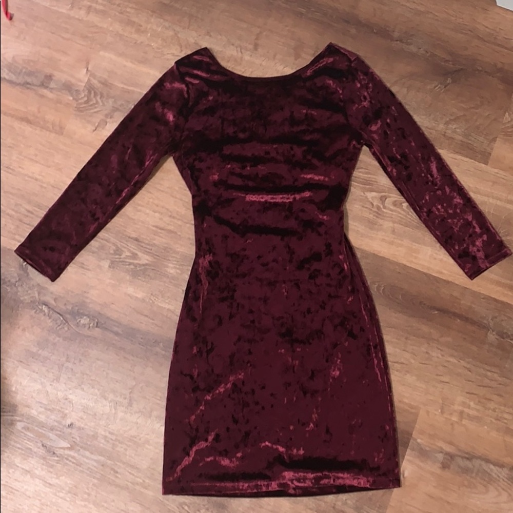 Crushed red velvet fitted dress